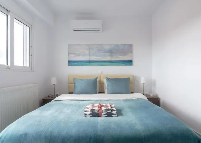 New Spacious Apartment Located In Piraeus