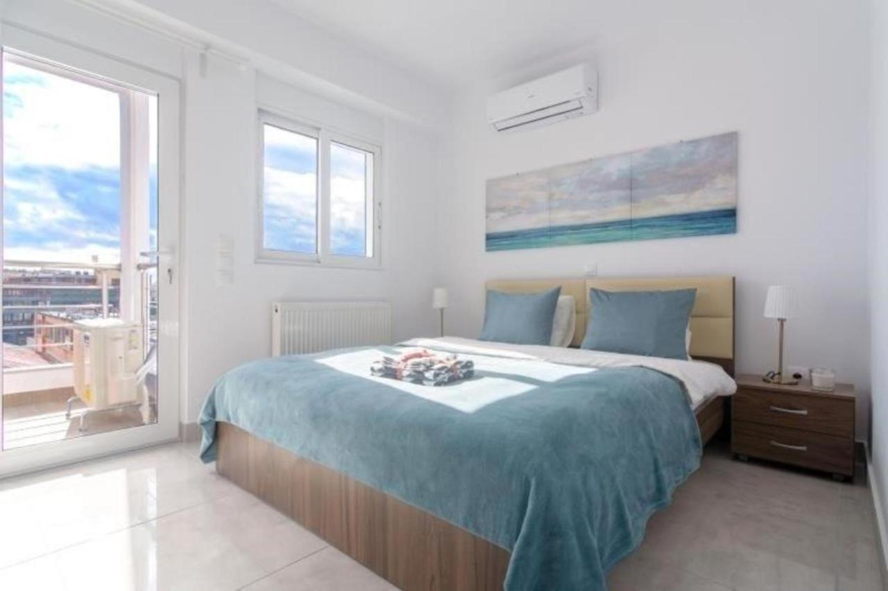 New Spacious Located In Apartment